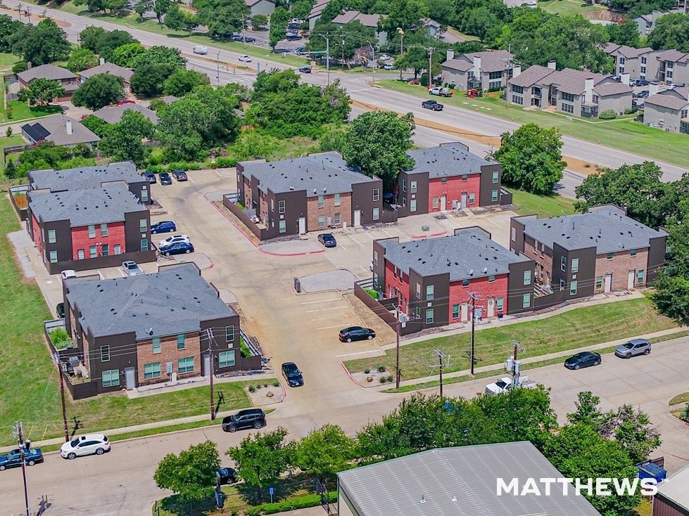 3601 Valley Vista Dr, Hurst, TX for Sale