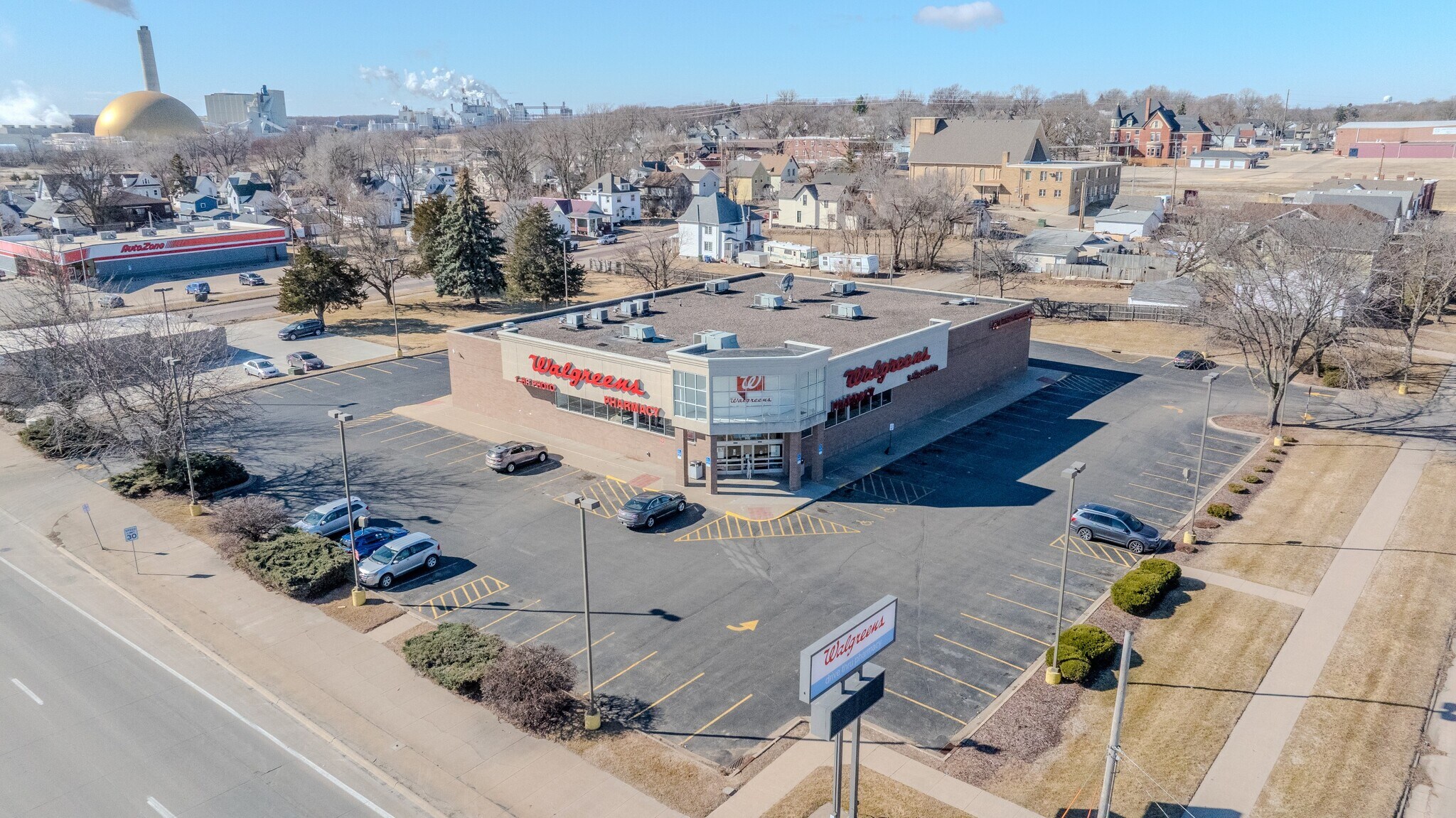 806 S 4th St, Clinton, IA for Sale