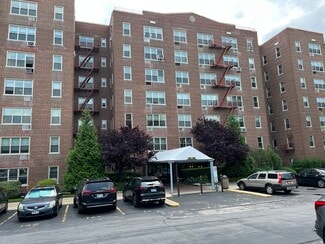 Flushing, NY Apartments - 2325 Bell Blvd
