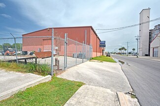 Seguin, TX Warehouse - 1124-1126 N Bowie St