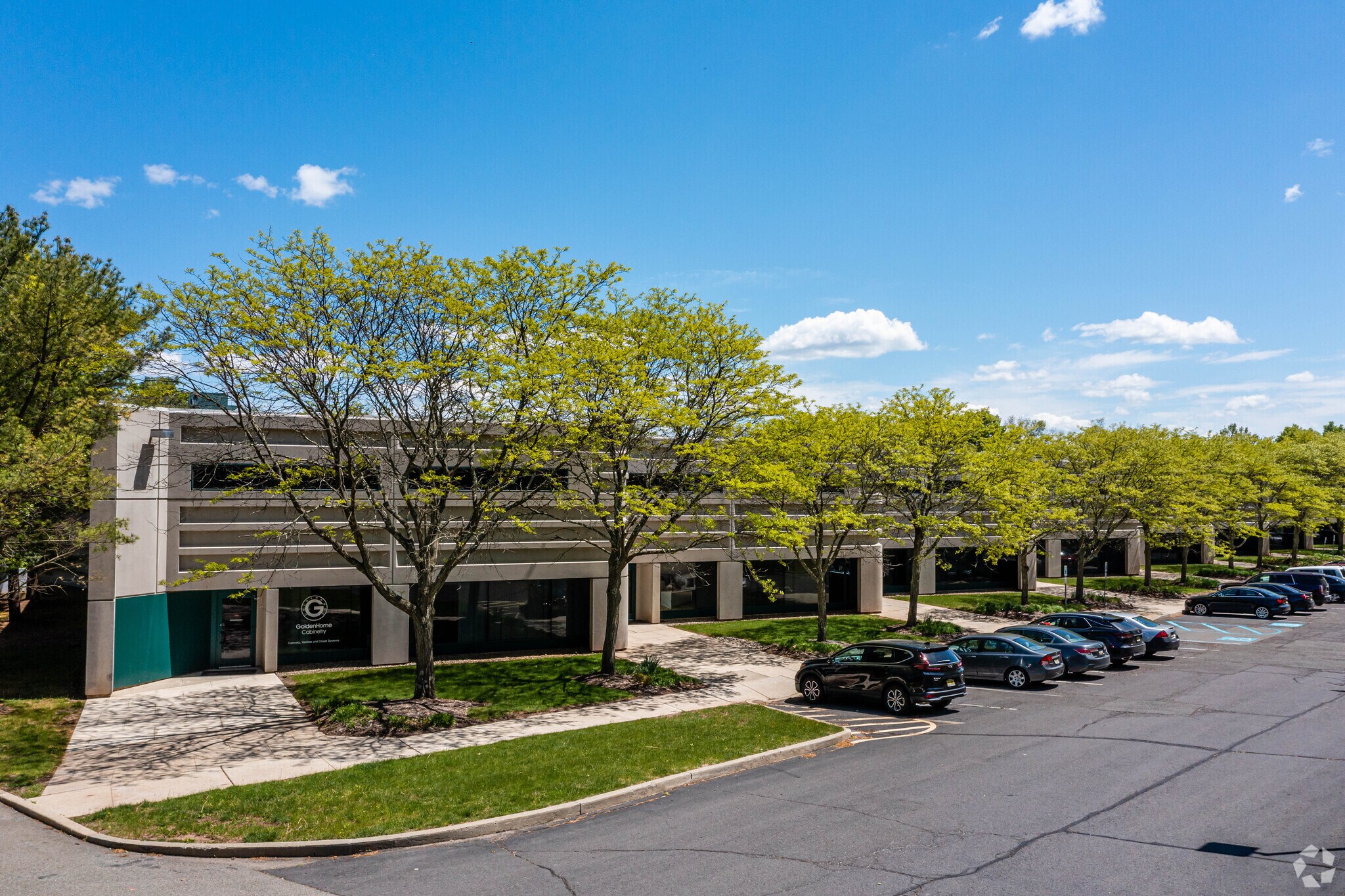 400 Apgar Dr, Somerset, NJ for Rent