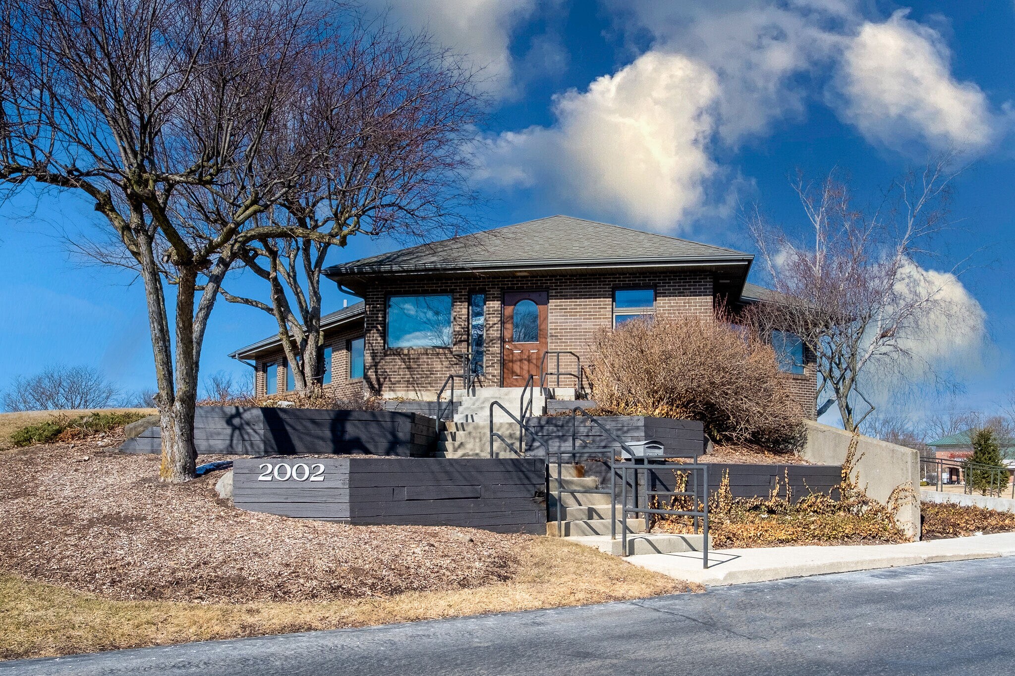2002 Holian Dr, Spring Grove, IL for Rent