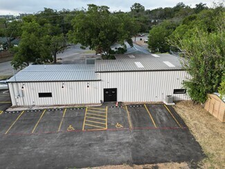 New Braunfels, TX undefined - 136 W Nacogdoches St