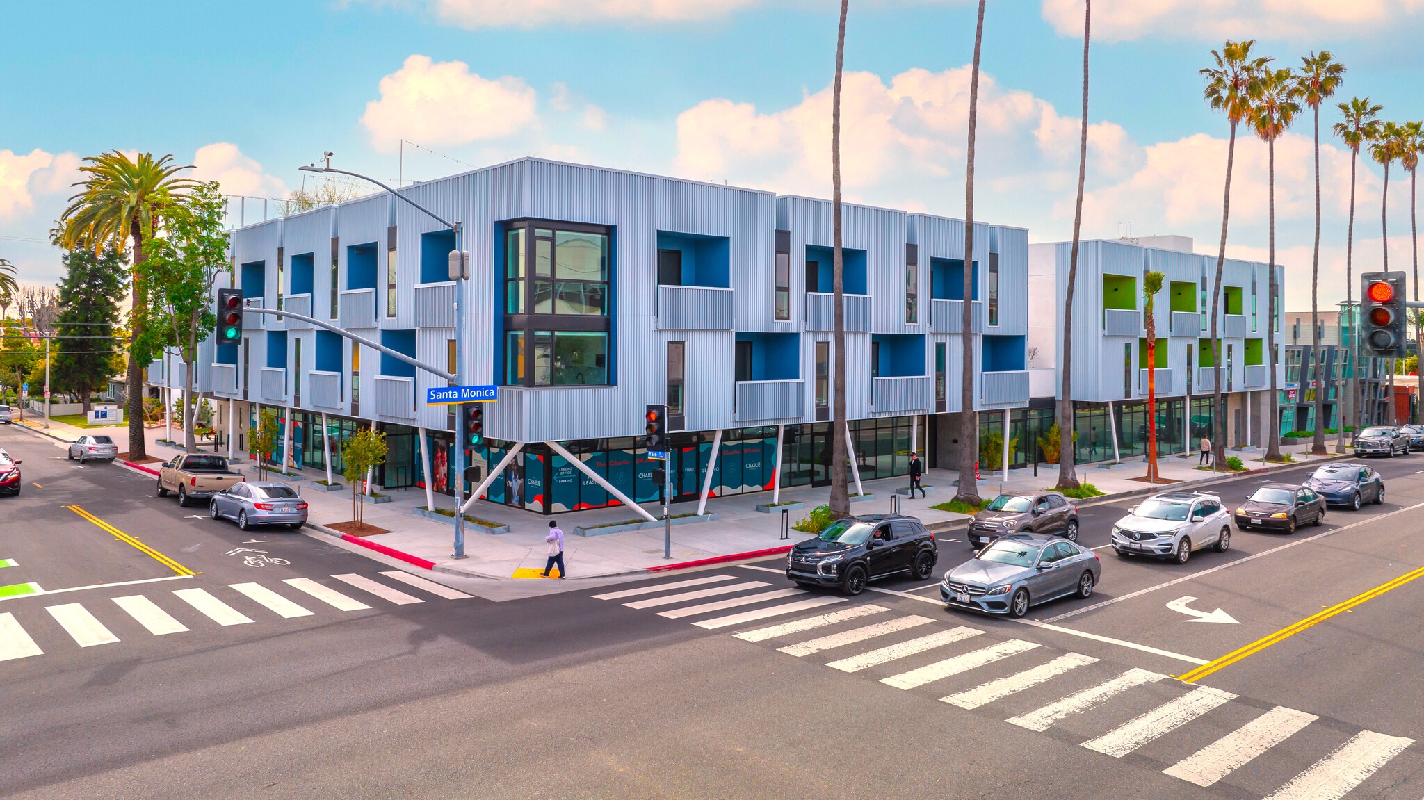 2828 Santa Monica Blvd Santa Monica, CA 90404 MultiFamily Property for Lease on