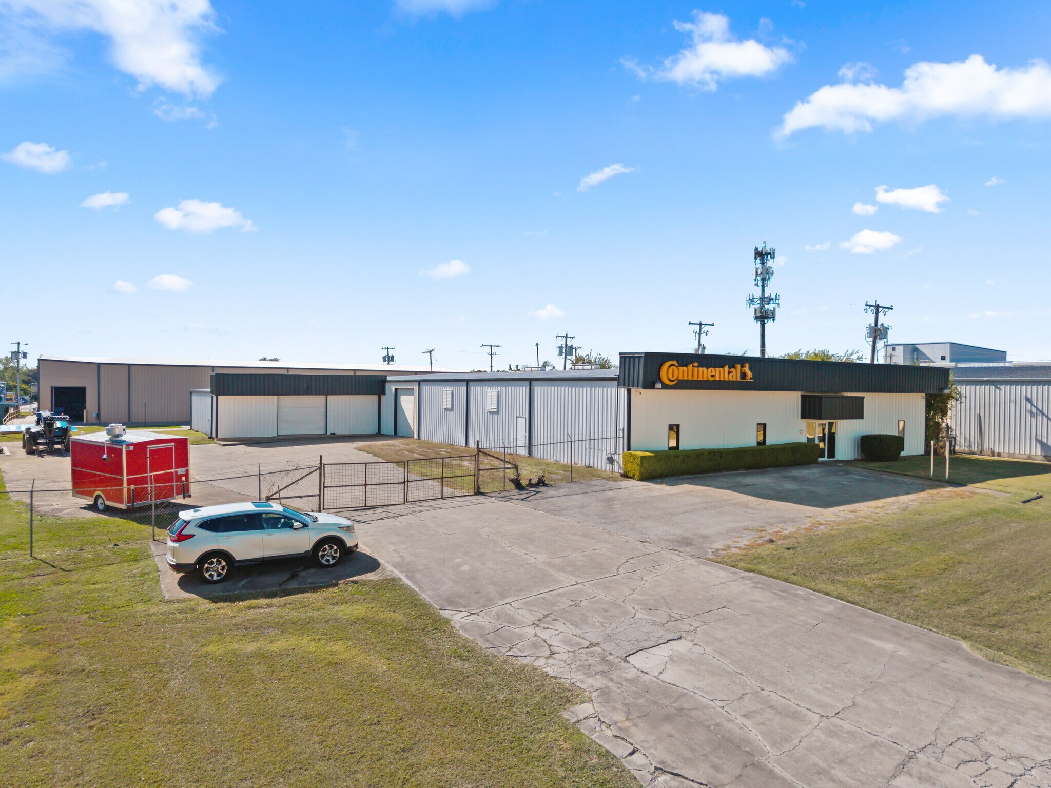 1200 N Commercial Blvd, Arlington, TX for Rent