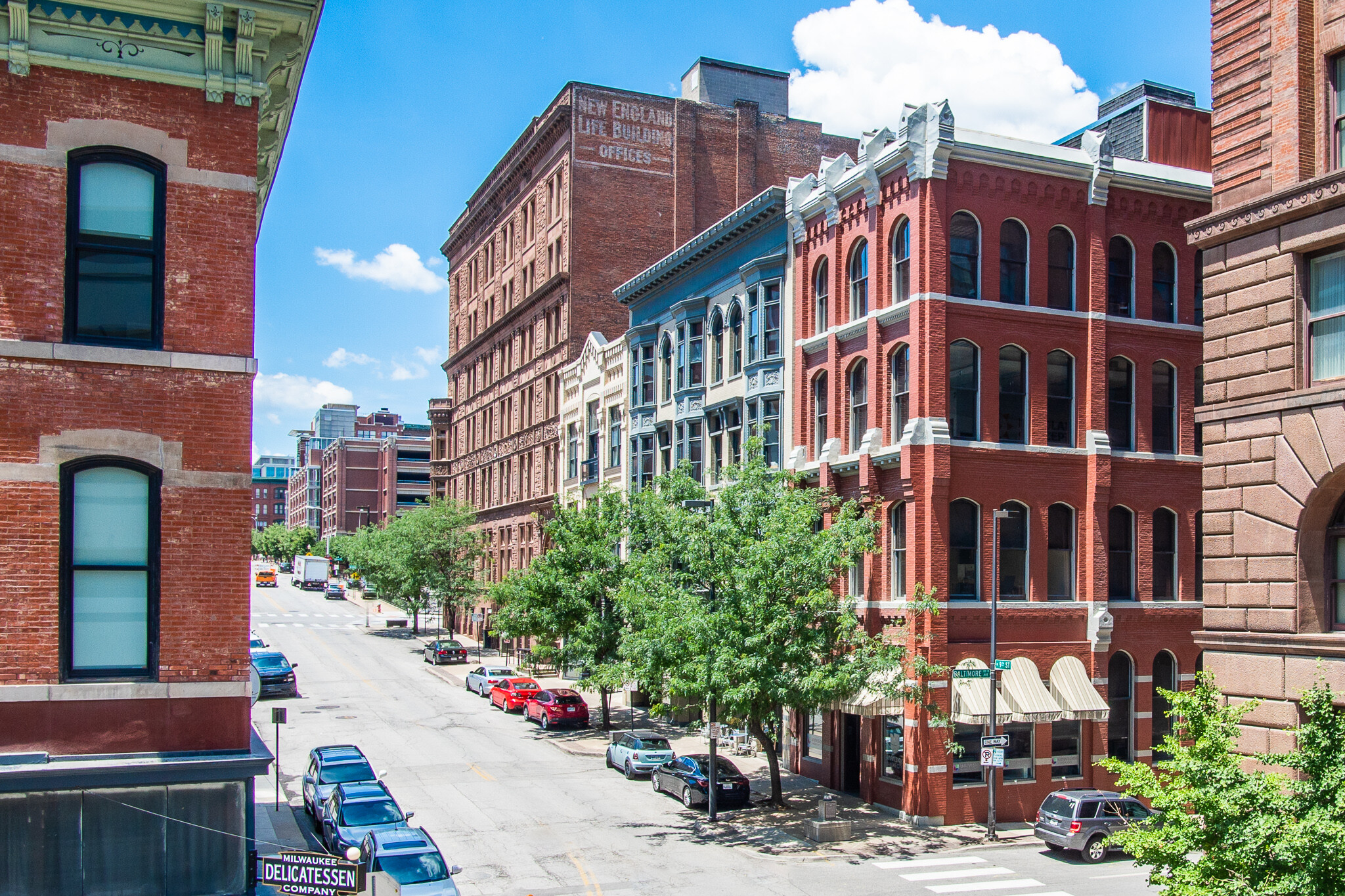 102-106 W 9th St, Kansas City, MO for Rent