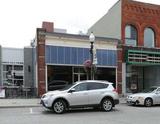 Woodstock, ON Storefront - 520 Dundas St