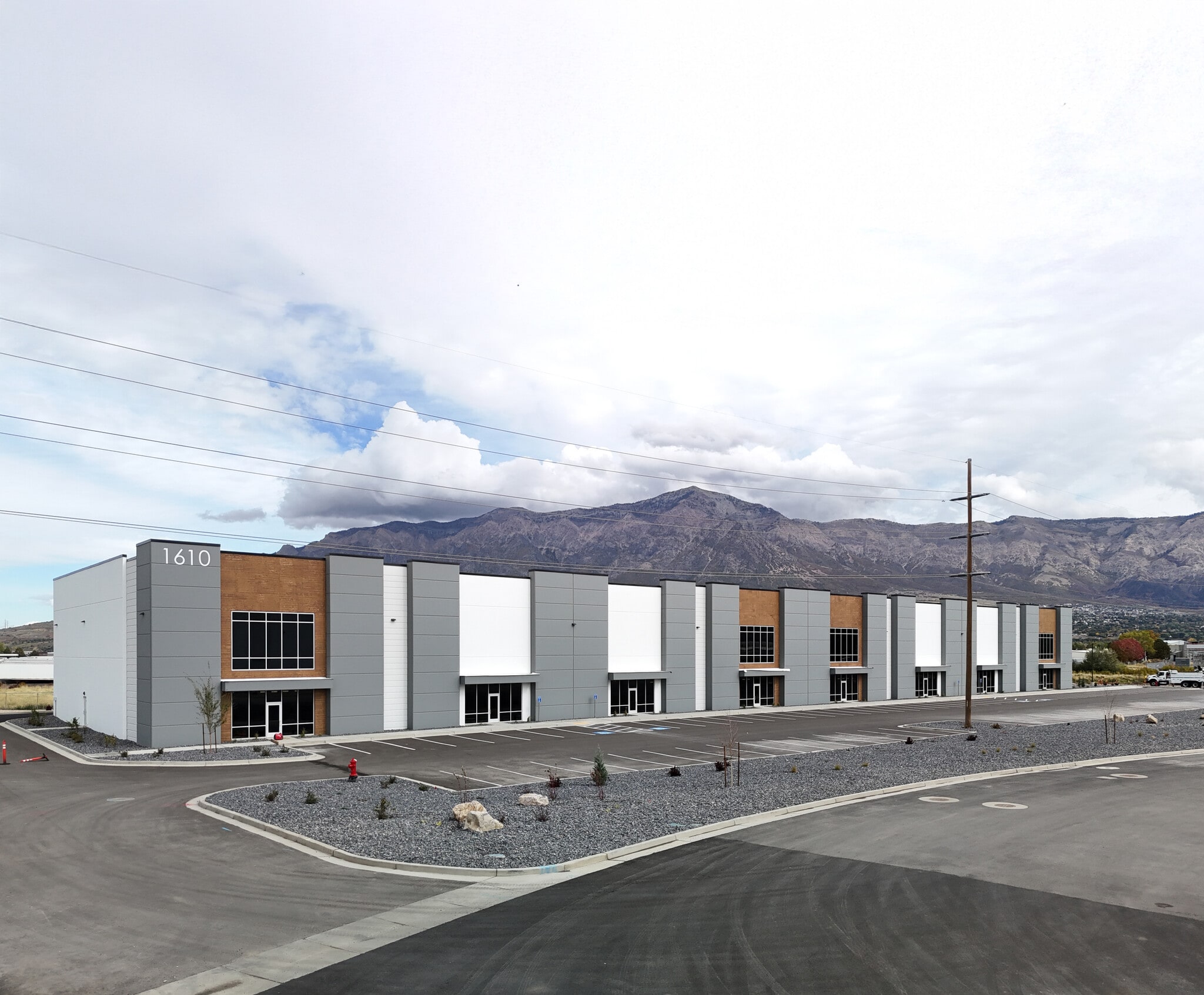 1605 2350 North, Farr West, UT for Rent