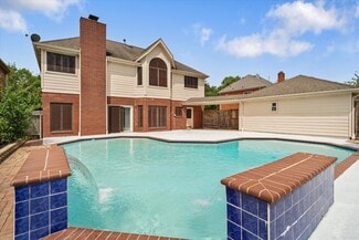 League City, TX Residential Income - 124 Lake Point Dr League City, TX Residential Income - 124 Lake Point Dr