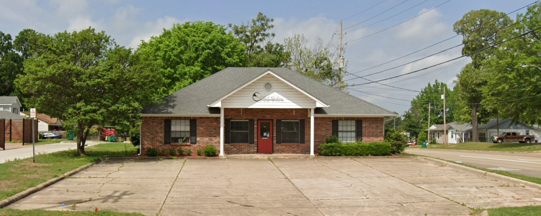 2501 Summerhill Rd, Texarkana, TX for Sale