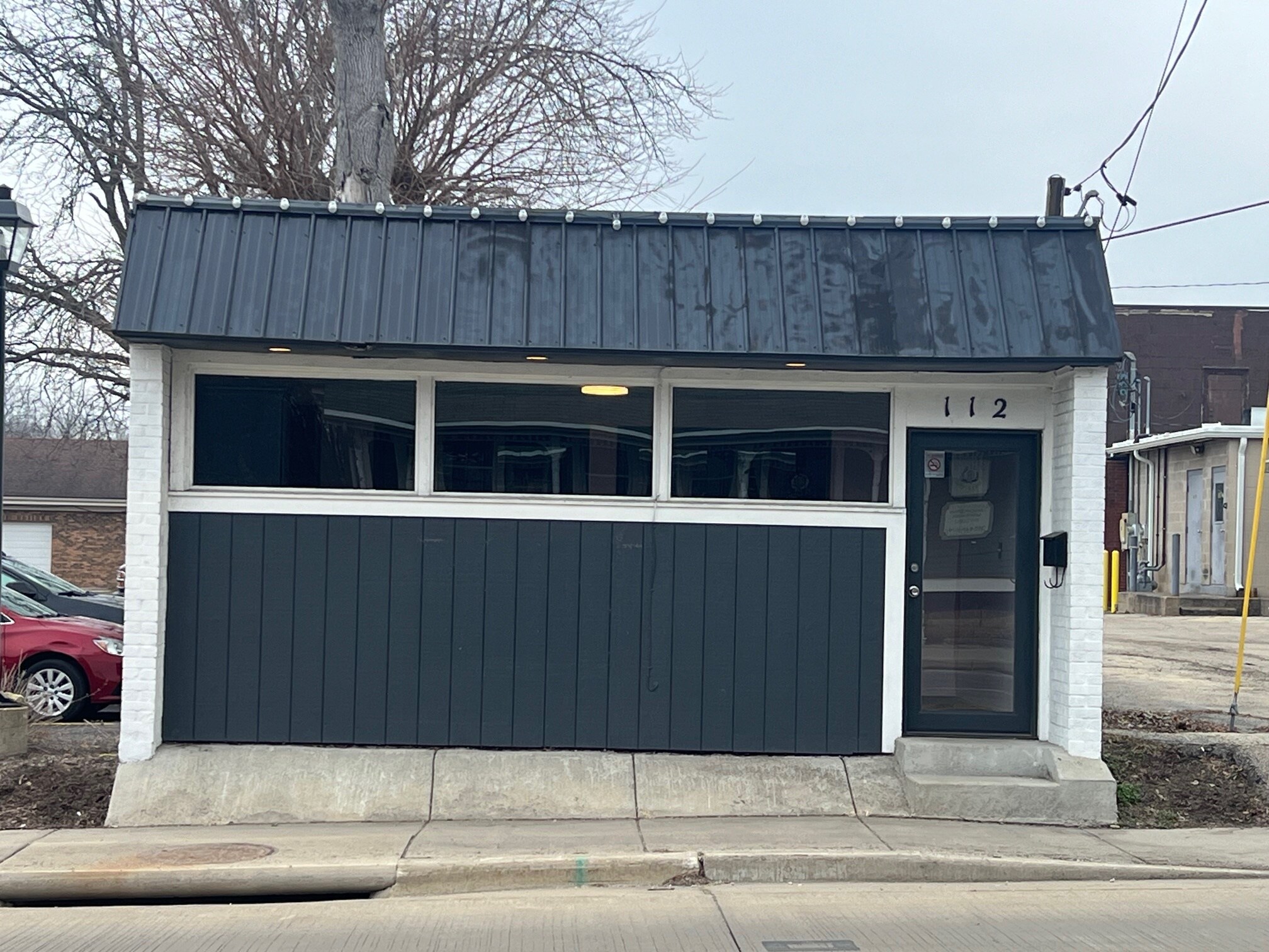 112 S Blackhawk Blvd Rockton, IL 61072 Office Property for Lease on