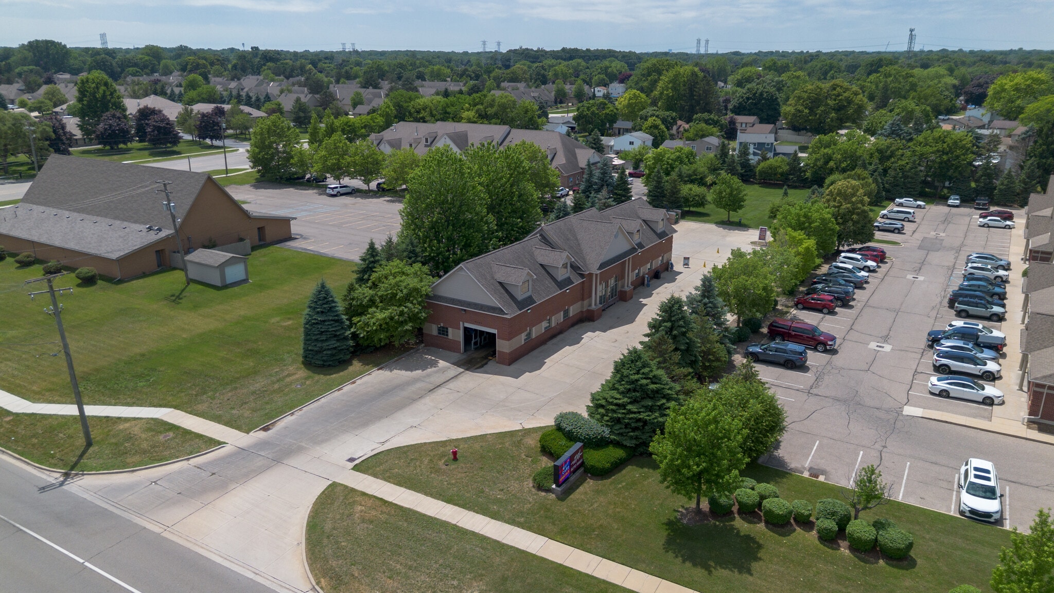 43103 Schoenherr Rd, Sterling Heights, MI for Sale