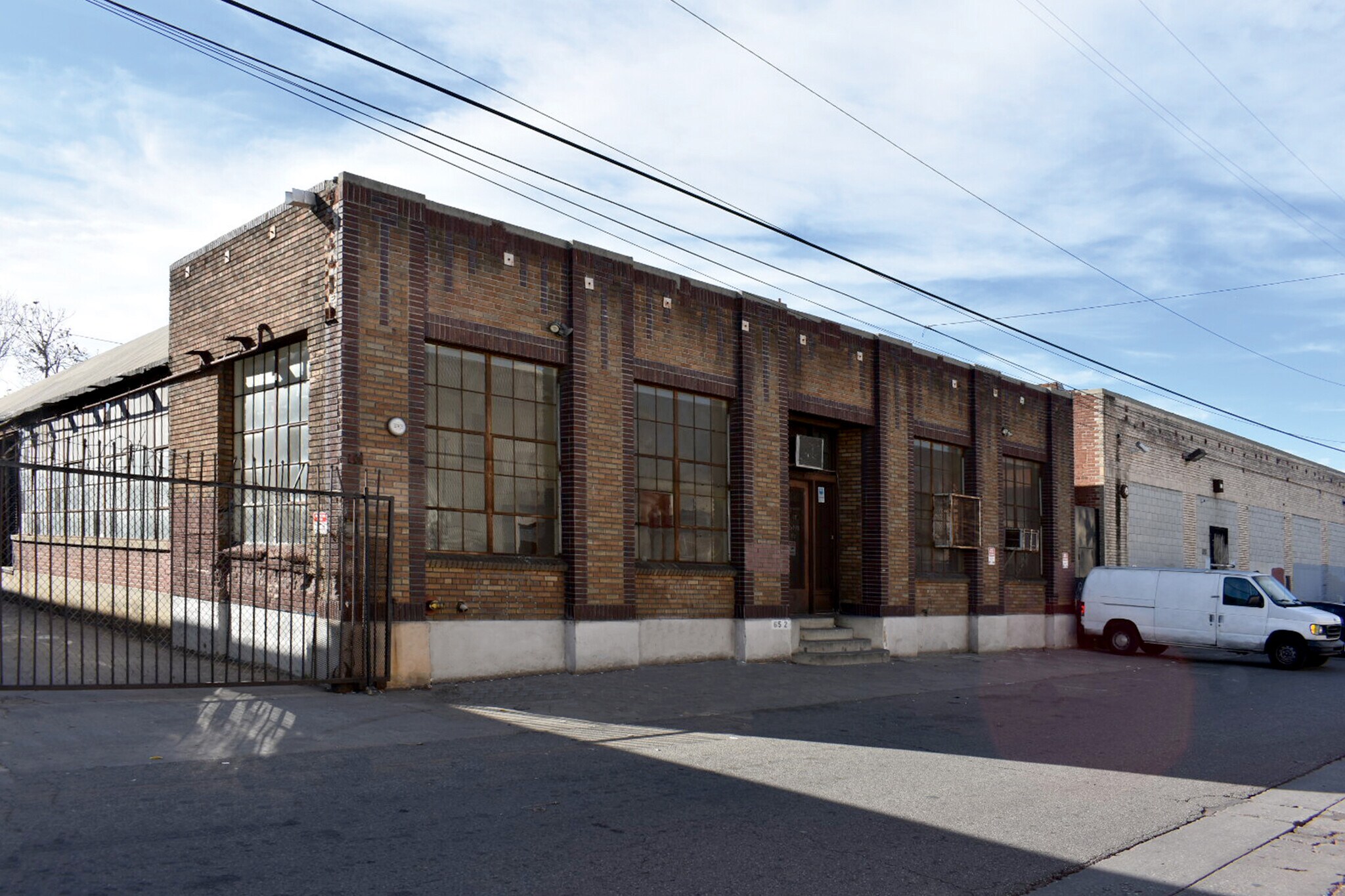 652 61st St, Los Angeles, CA for Rent