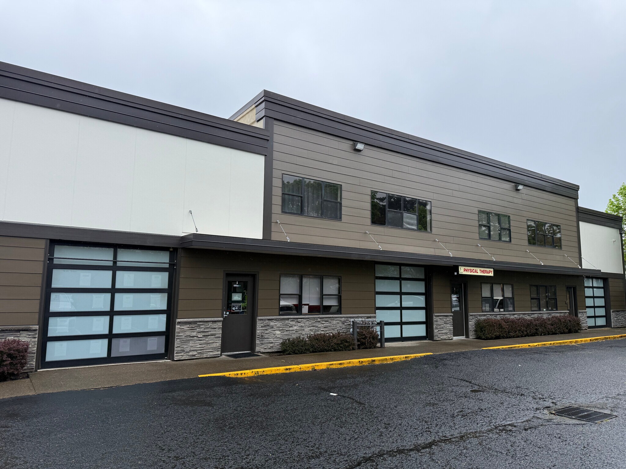 8028 NE Glisan St, Portland, OR for Rent