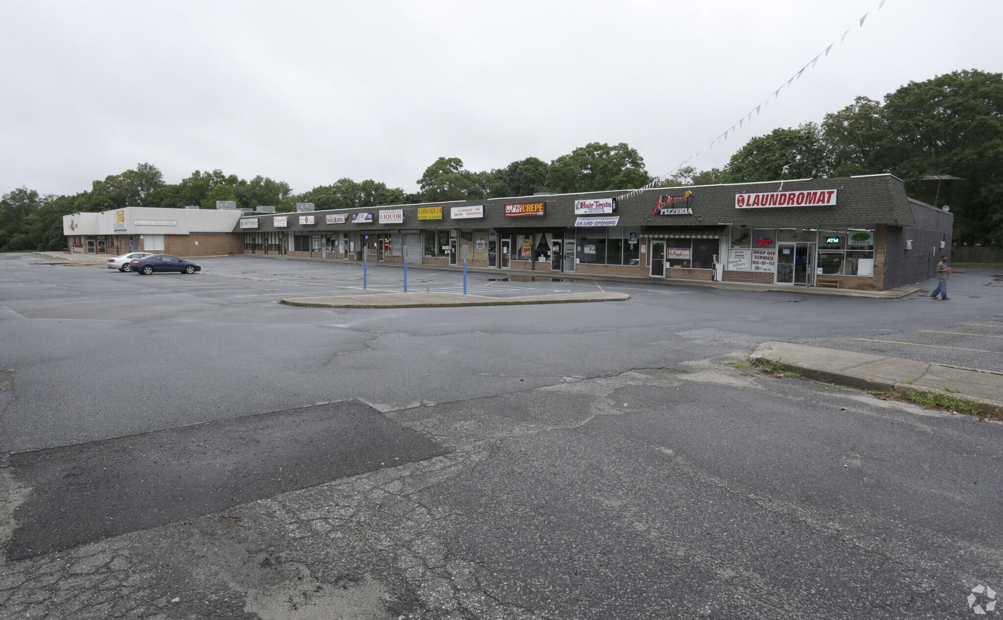 717-751 Hawkins Ave, Ronkonkoma, NY for Rent
