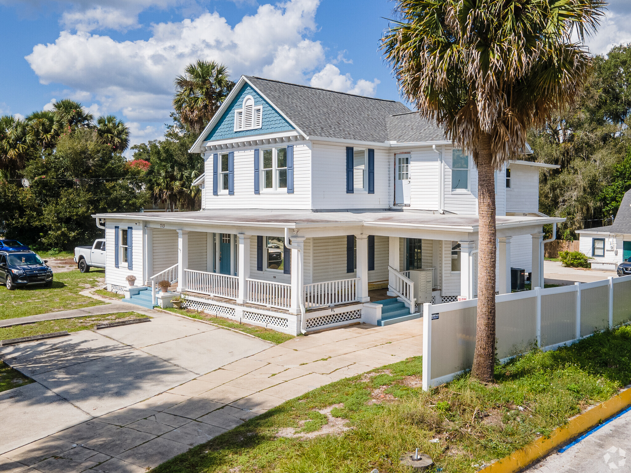 713 W New York Ave, Deland, FL for Rent