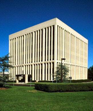 New City, NY Office, Office/Medical - 20 Squadron Blvd
