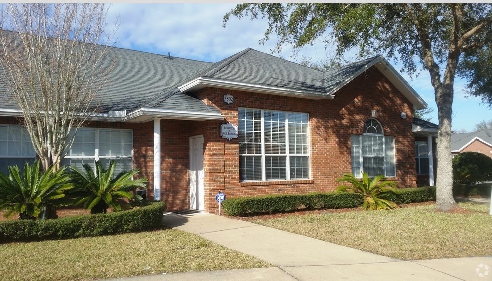 6817 Southpoint Pky, Jacksonville, FL for Rent