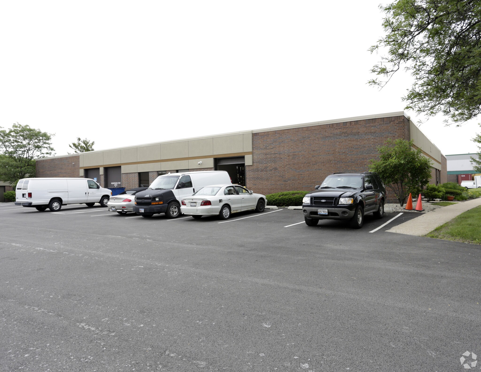 601 Country Club Dr, Bensenville, IL for Rent
