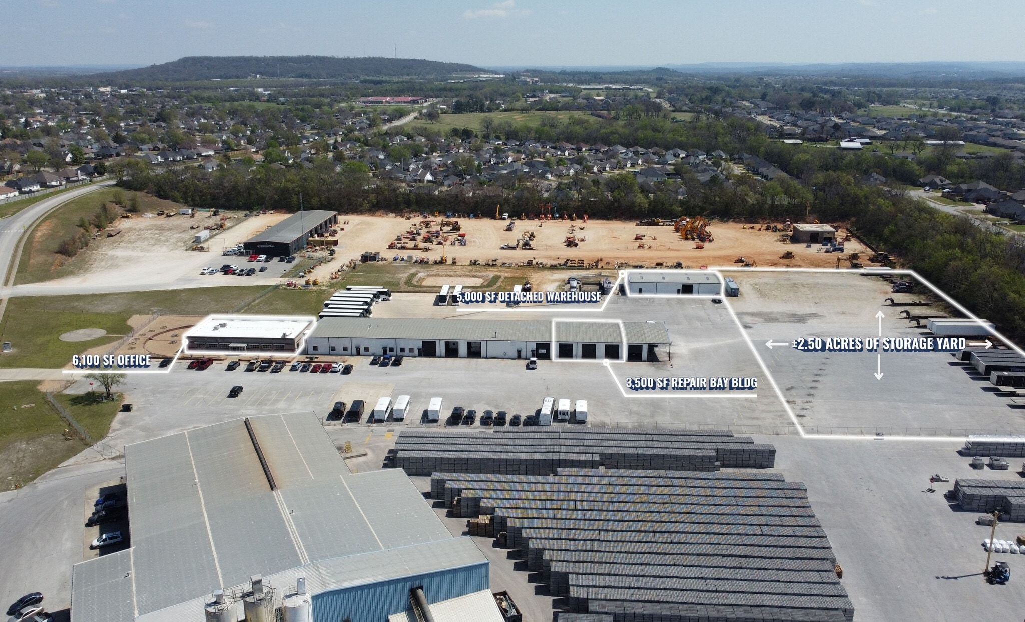 1695 Electric Ave, Springdale, AR for Rent