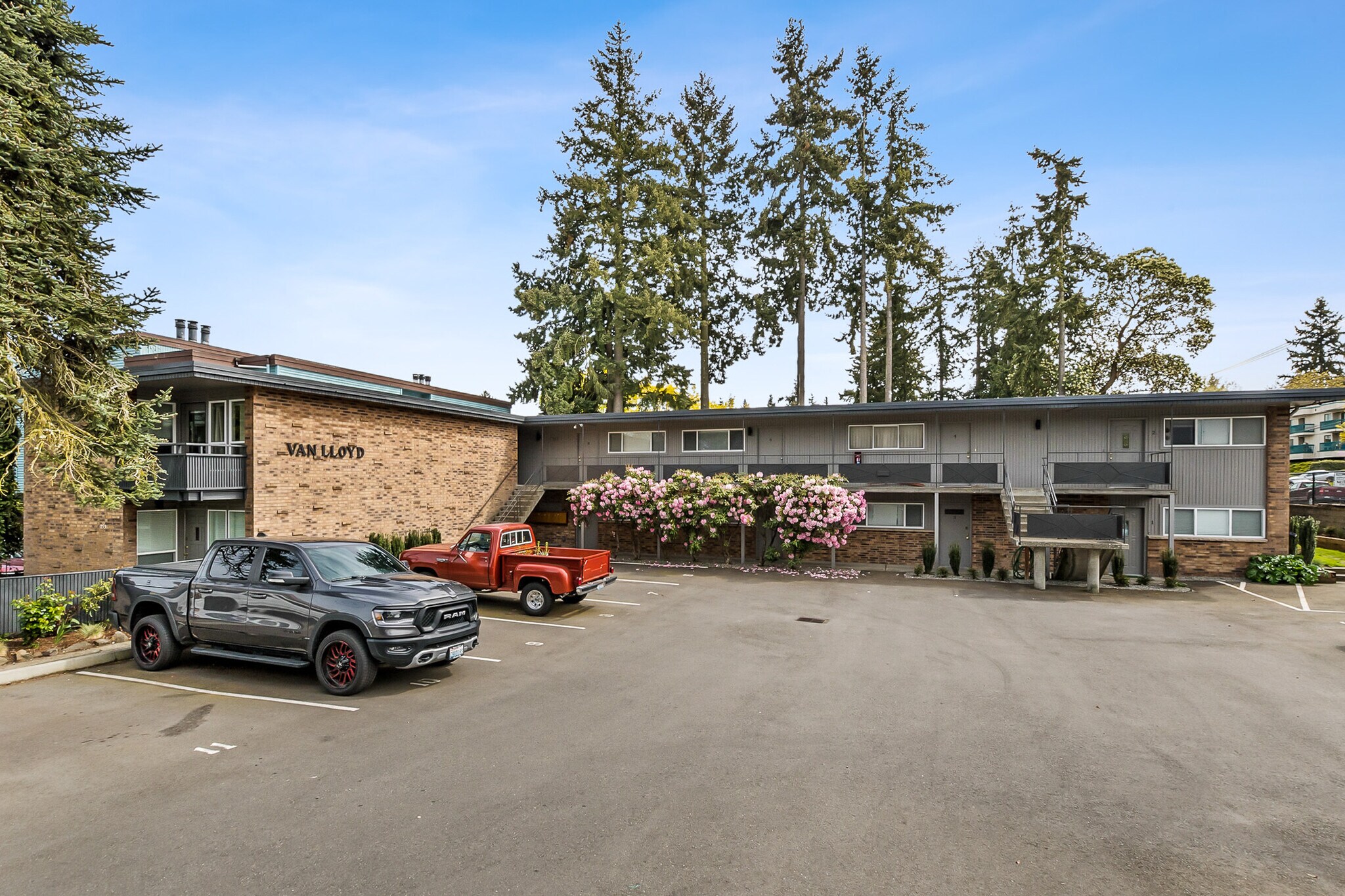 255 SW 154th St, Burien, WA for Sale