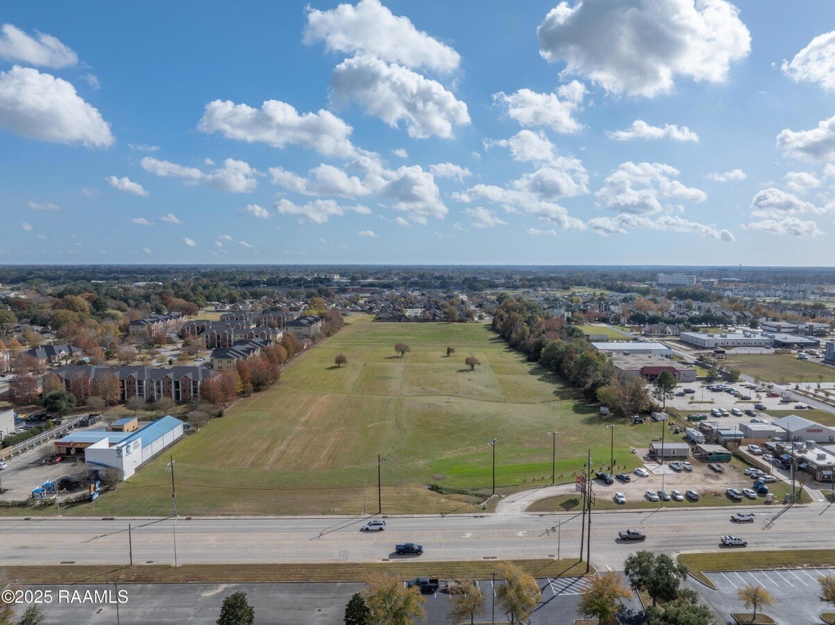 2231 Kaliste Saloom Rd, Lafayette, LA for Sale