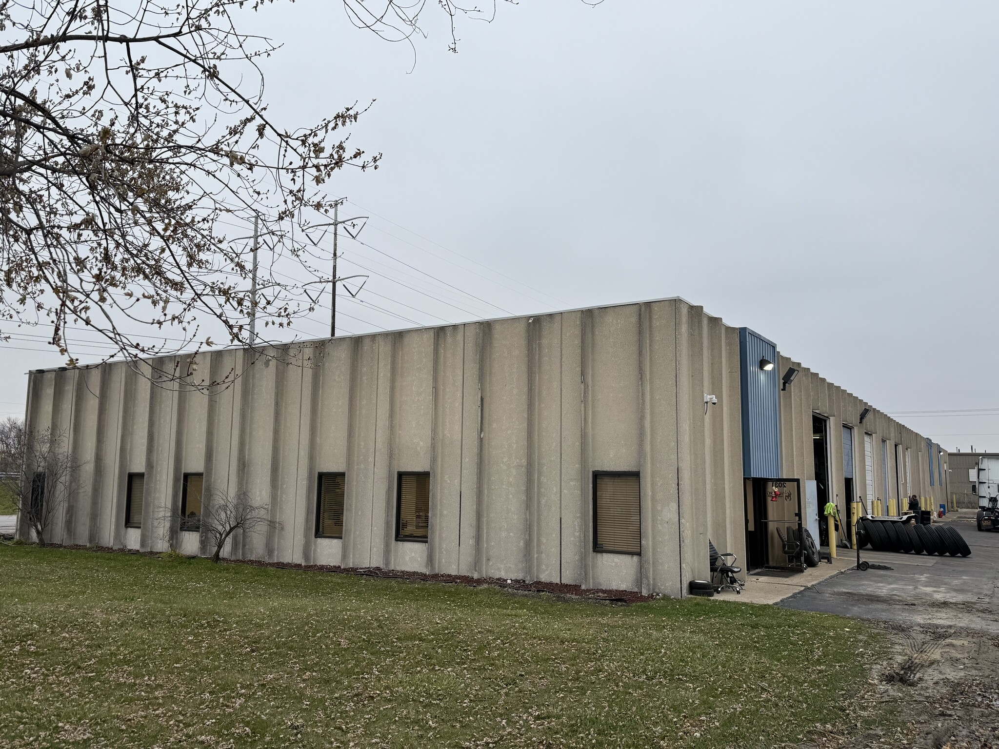 2031 N Griffith Blvd, Griffith, IN for Rent