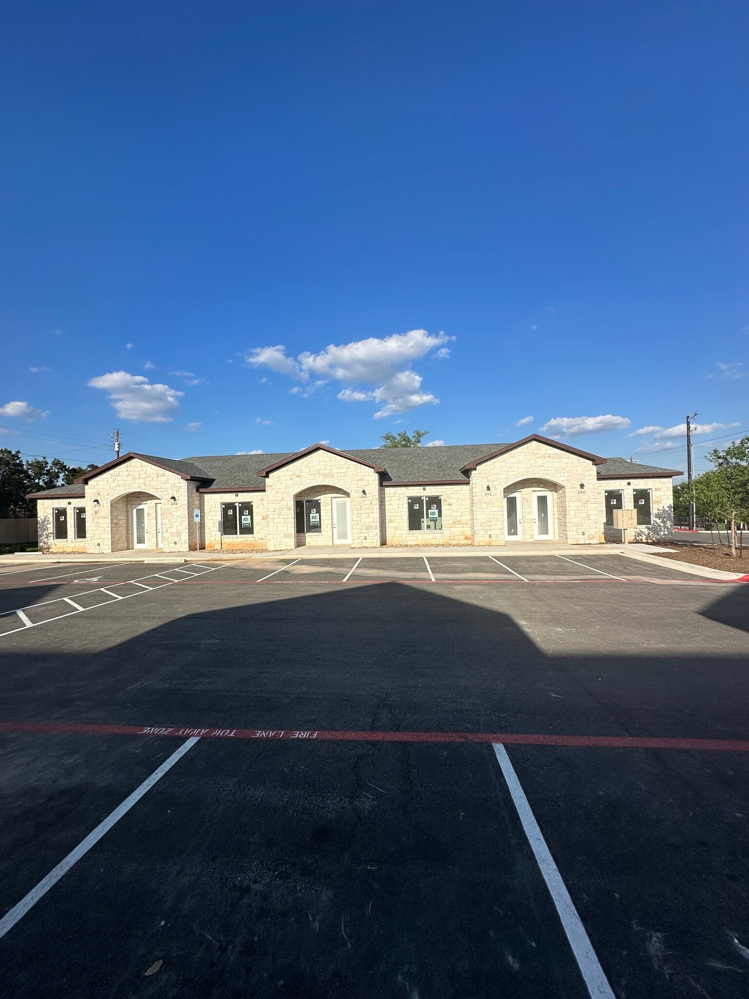 607 Crystal Falls Pky, Leander, TX for Sale