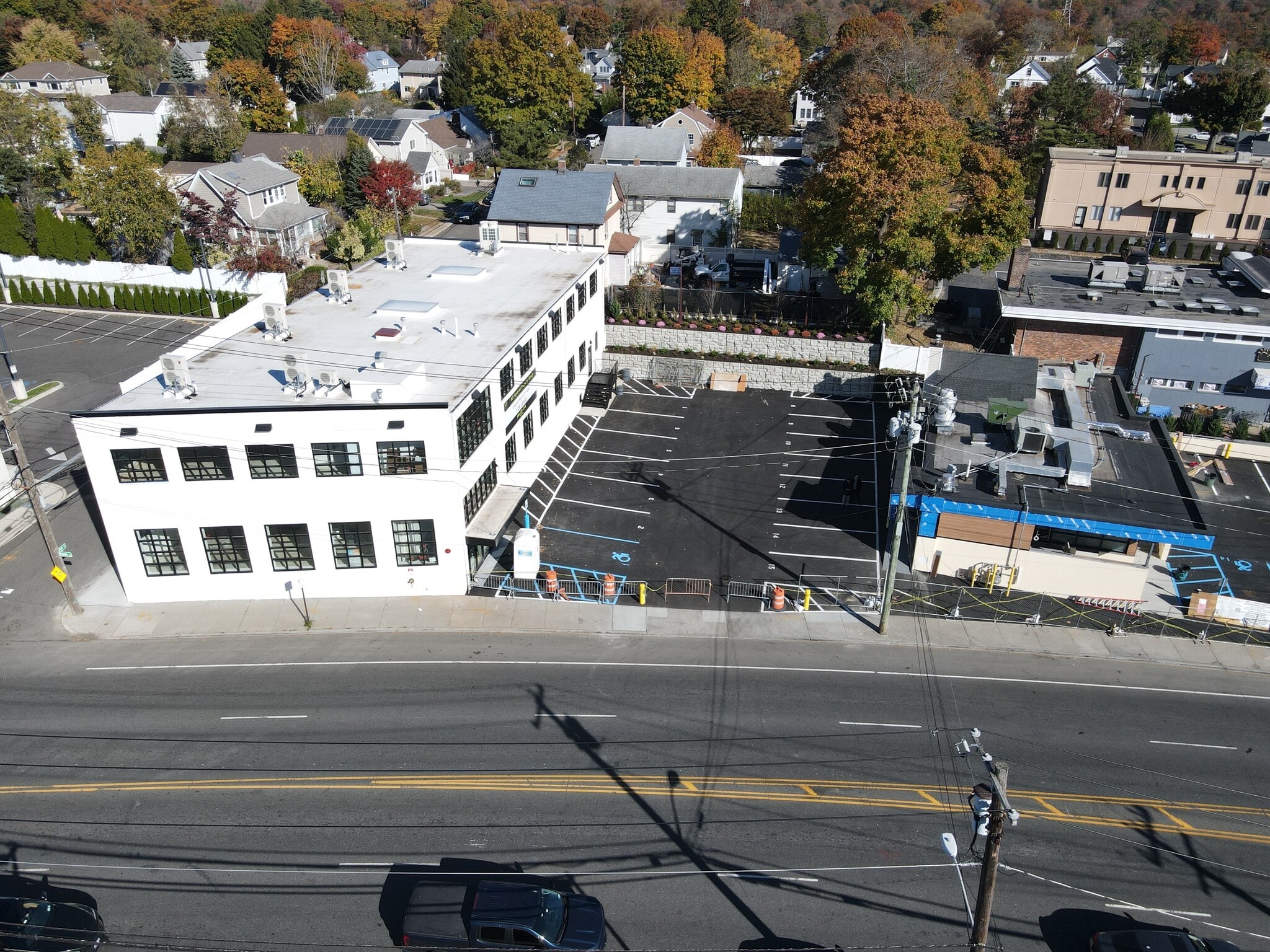 190 Mineola Ave, Roslyn Heights, NY for Rent