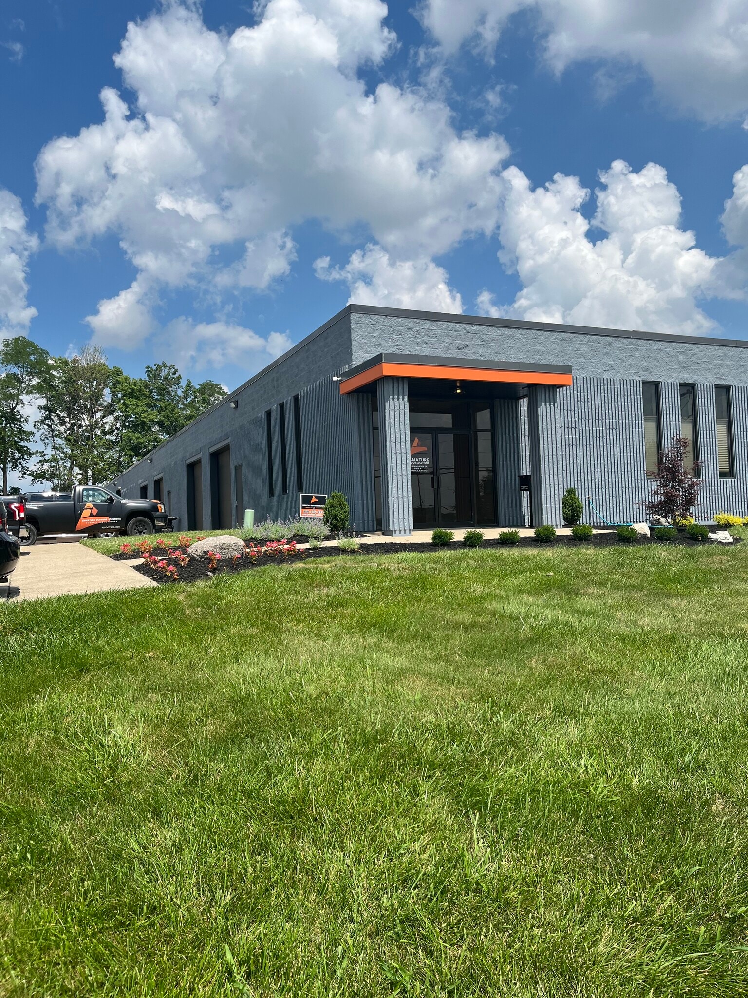 7870 Foundation Dr, Elsmere, KY for Rent