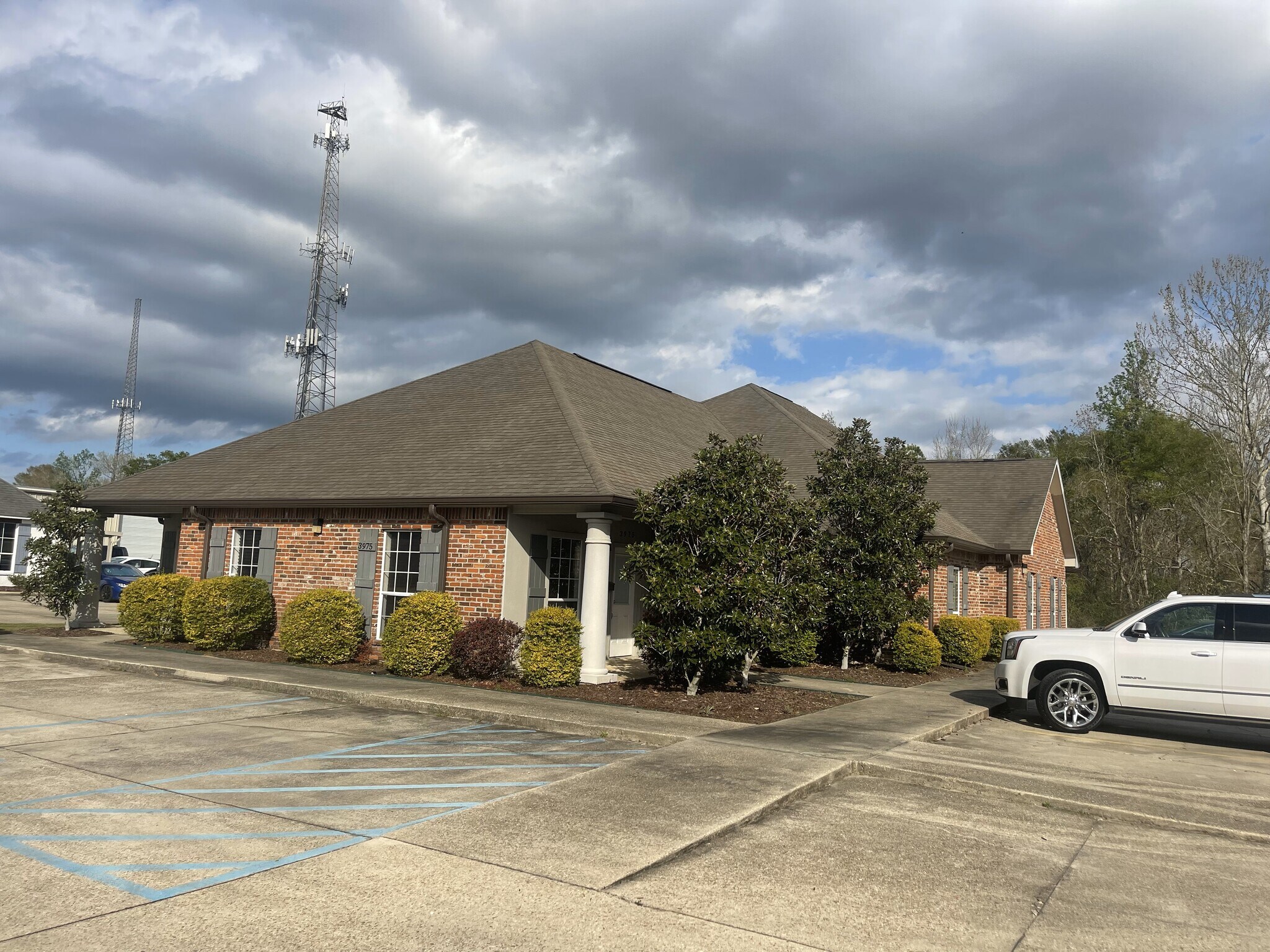 3975 O'Neal Ln, Baton Rouge, LA for Rent
