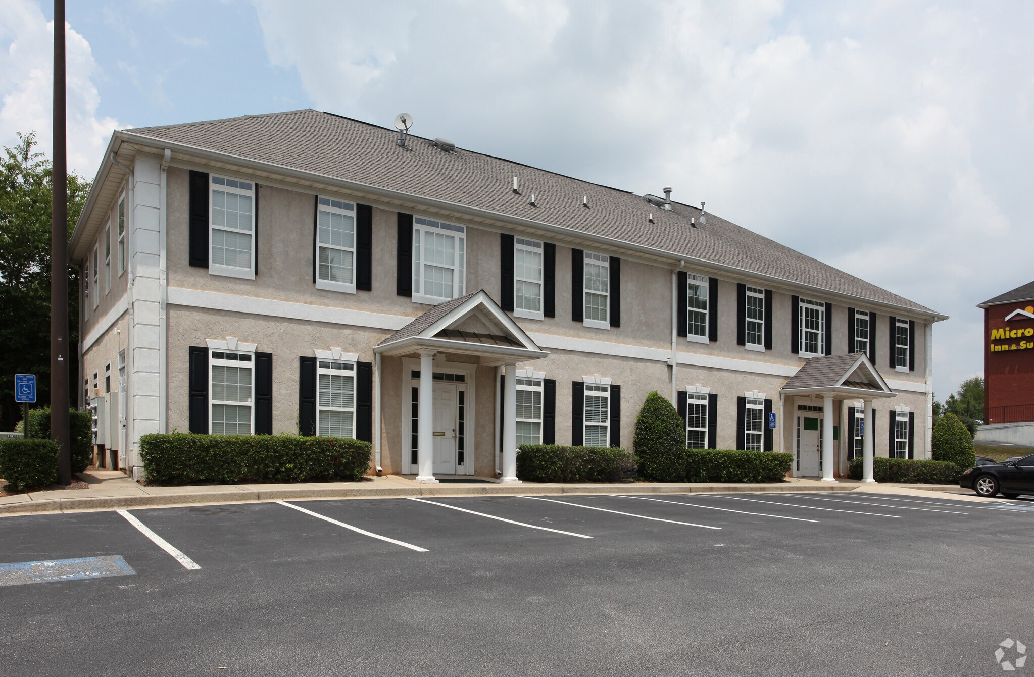 175 Country Club Dr Stockbridge, GA 30281 Office Property for Lease