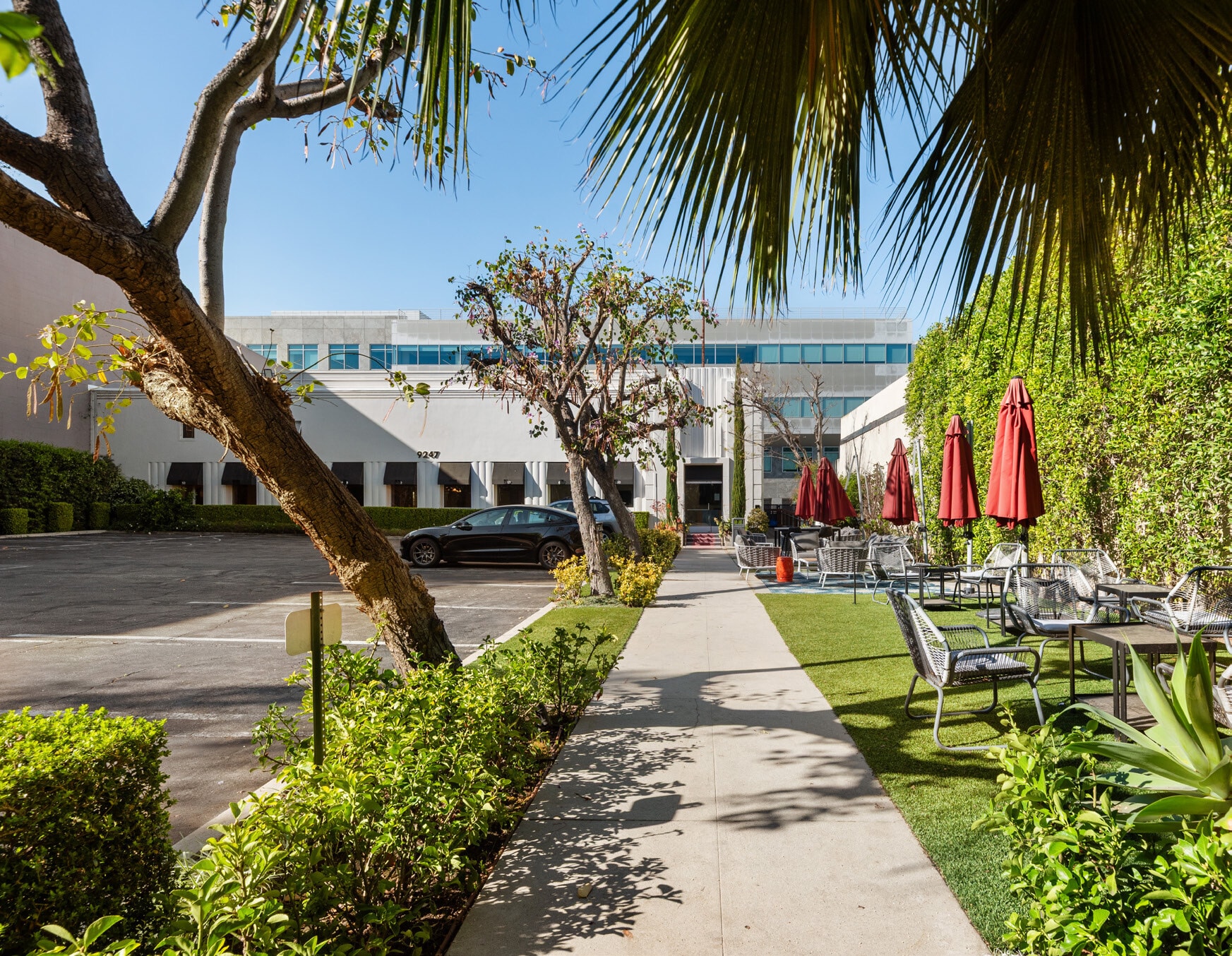 9247 Alden Dr, Beverly Hills, CA for Rent