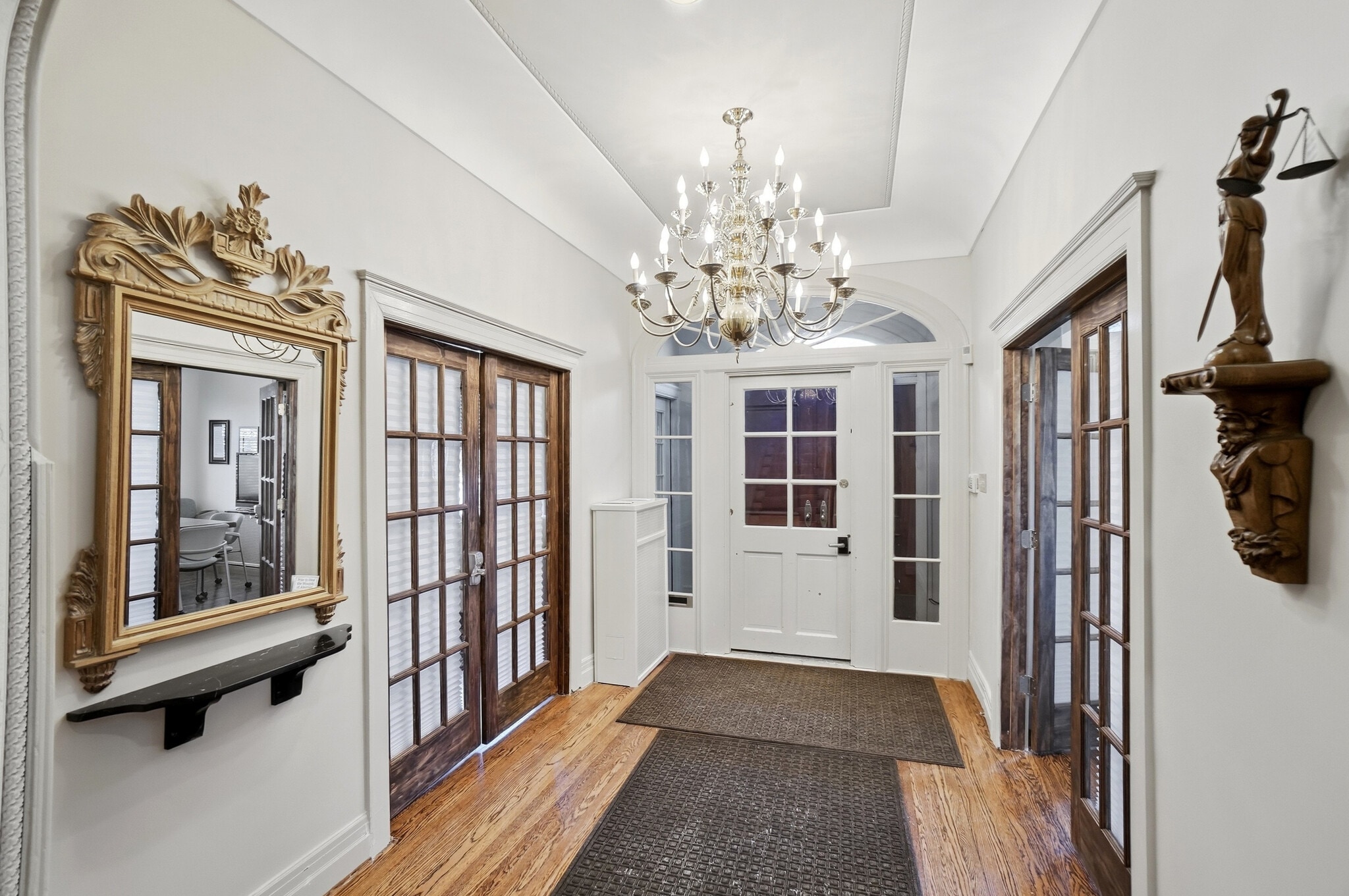 2406 Auburn Ave, Cincinnati, OH for Sale