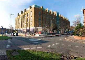 London, LND Retail - Worsley Bridge Rd