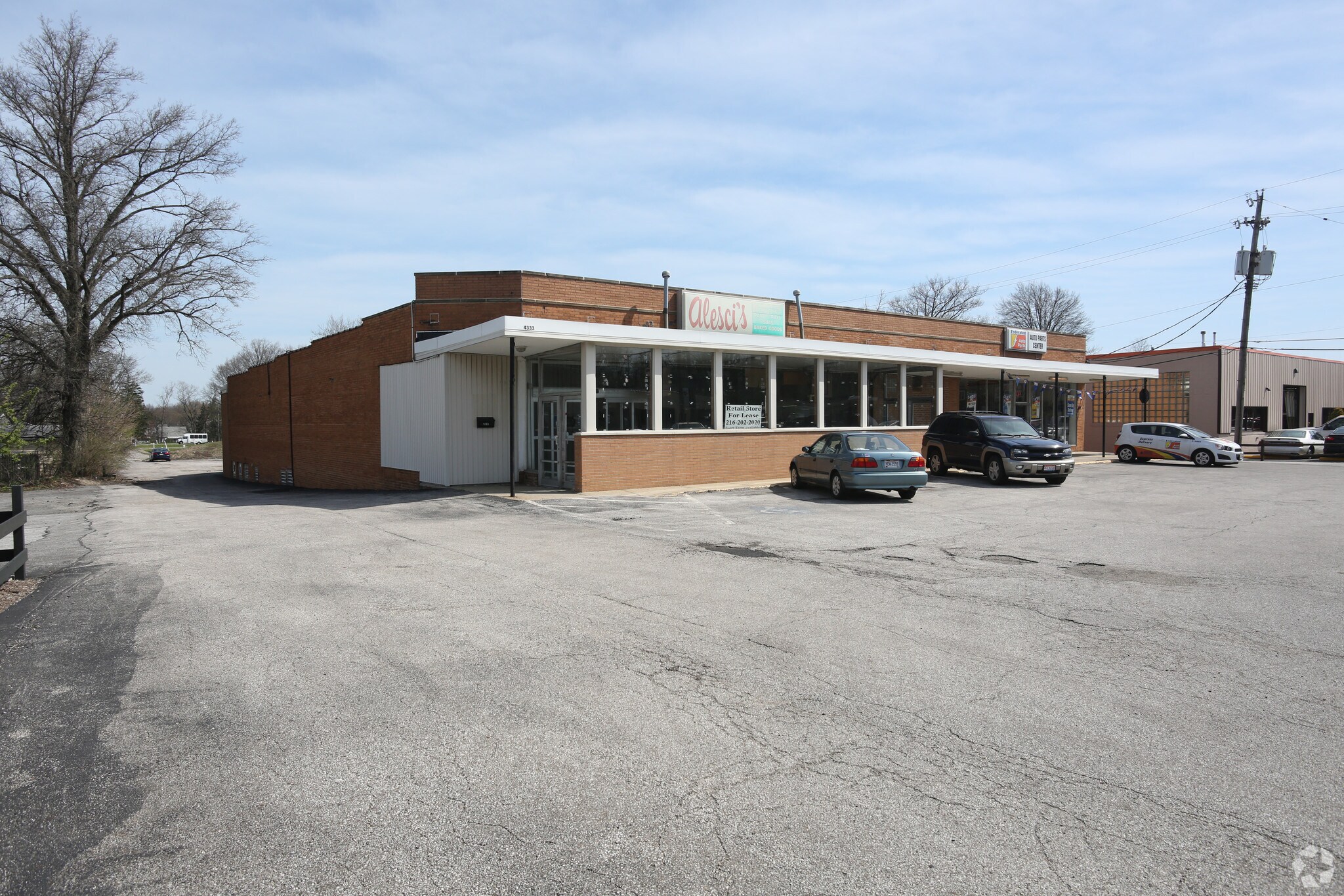 4333-4337 Mayfield Rd, Cleveland, OH for Rent