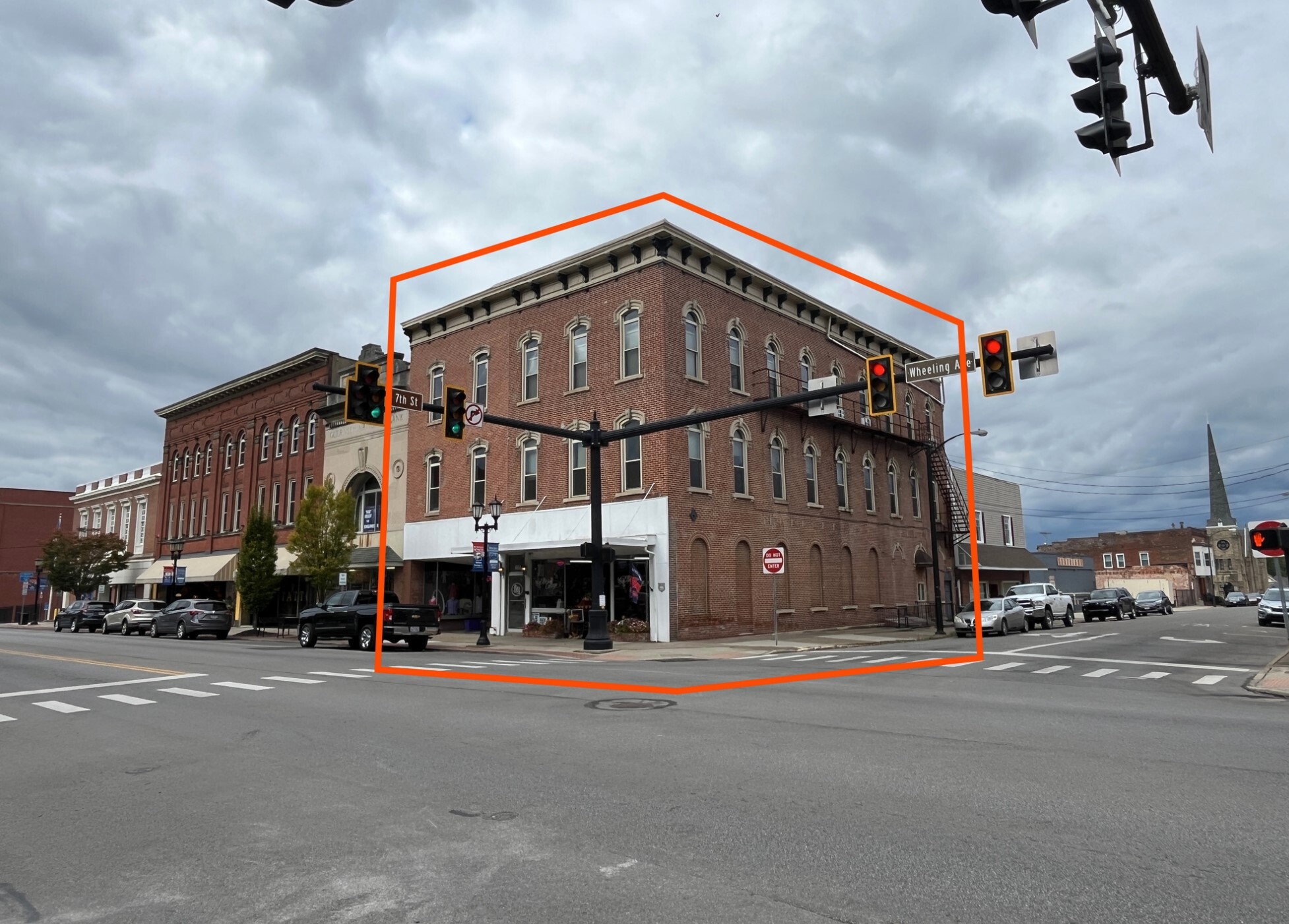 651 Wheeling Ave, Cambridge, OH for Sale
