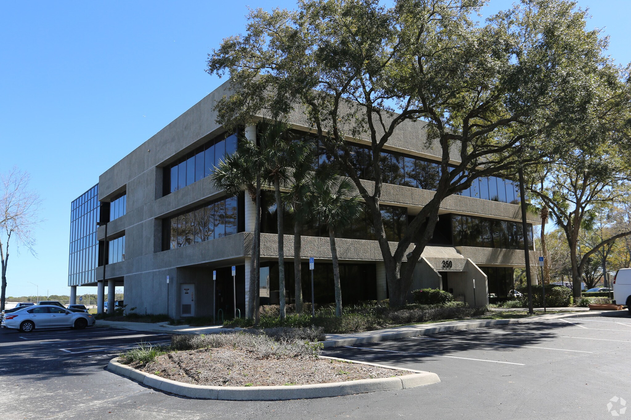 350 N Lake Destiny Dr, Maitland, FL for Rent