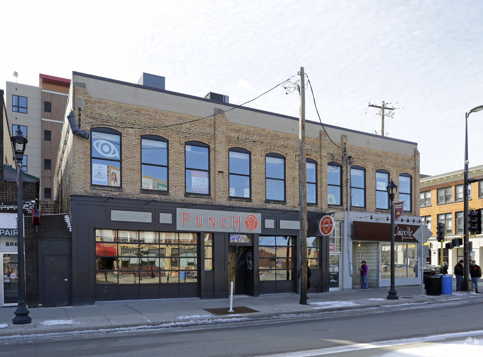 800802 Washington Ave SE Minneapolis, MN 55414 Retail Property for