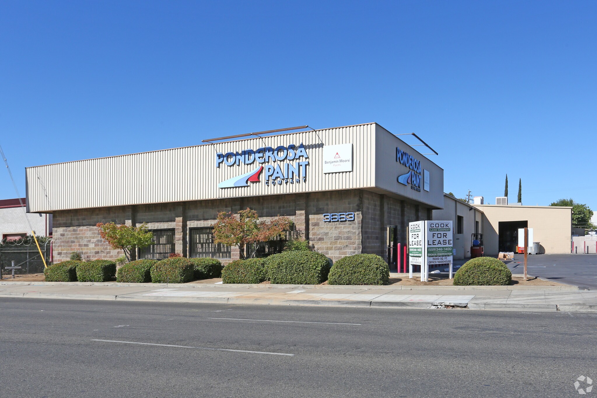 3663 N Clovis Ave Fresno, CA 93727 Industrial Property for Sale on