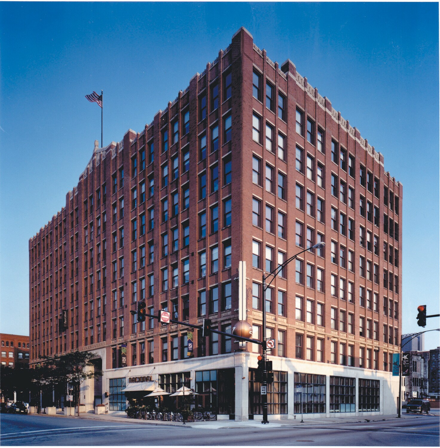 325 W Huron St, Chicago, IL for Rent