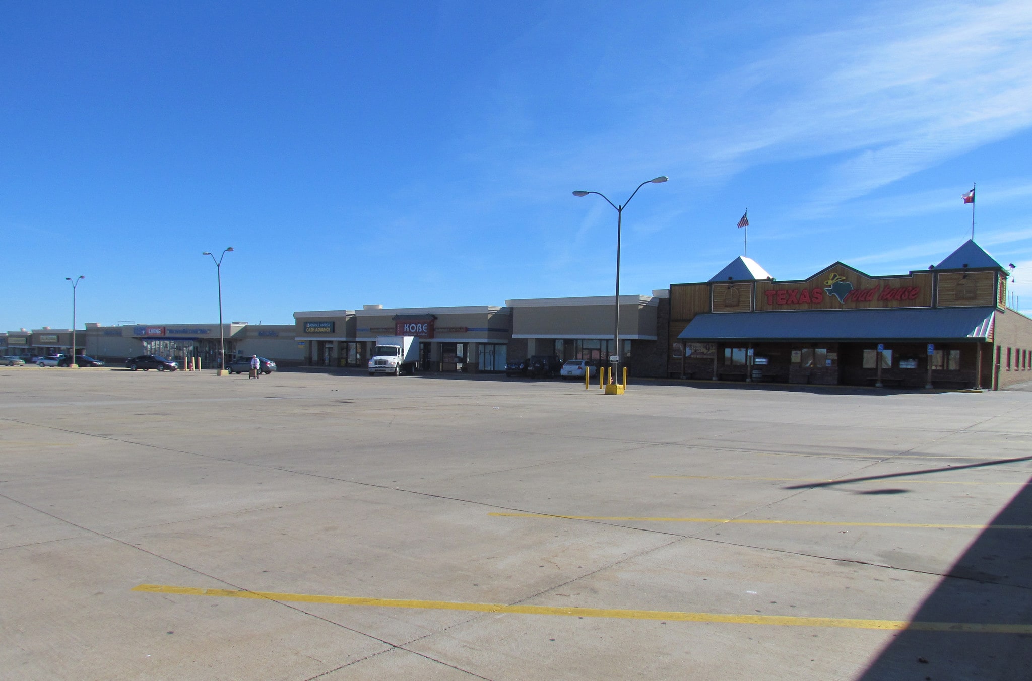 5312 NW Cache Rd Lawton, OK 73505 Retail Property for Lease on