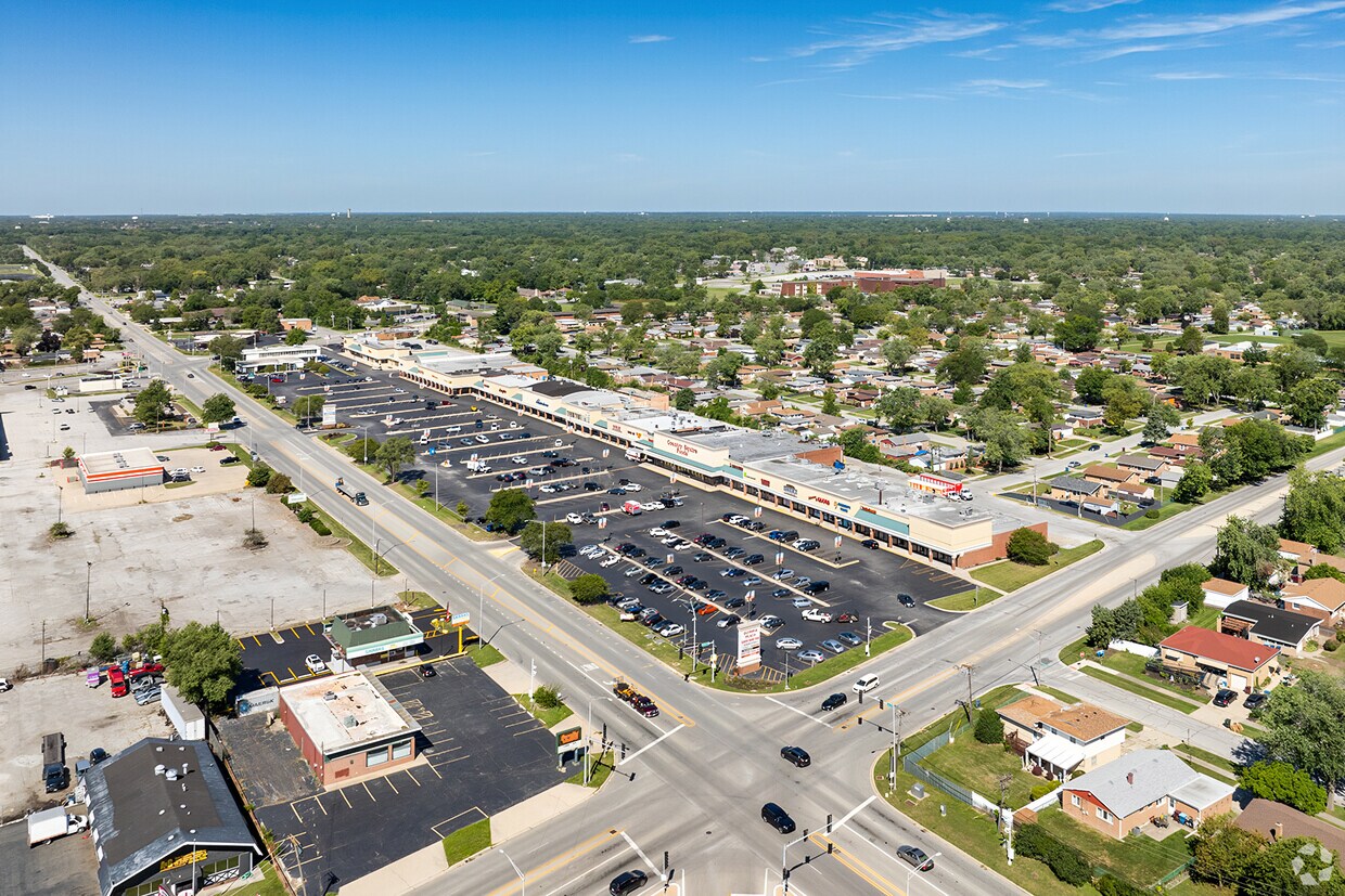 77-199 W Joe Orr Rd, Chicago Heights, IL for Rent