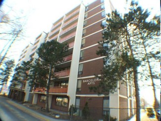 Mississauga, ON Apartments - 70 Paisley Blvd