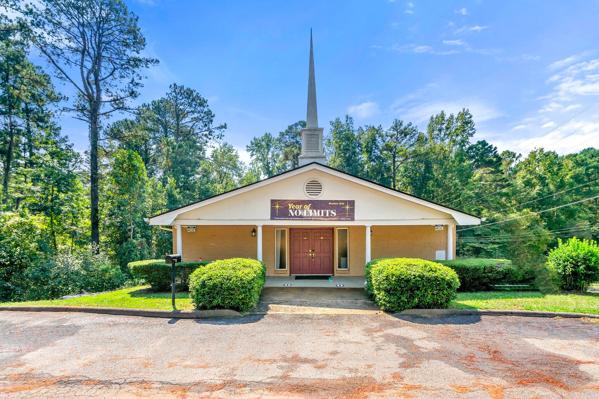 4851 River Rd, Ellenwood, GA for Sale
