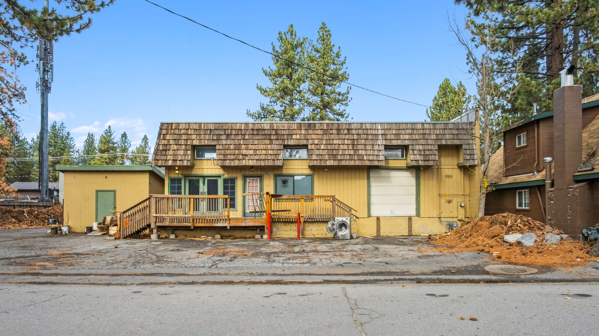 2087 James Ave, South Lake Tahoe, CA for Sale