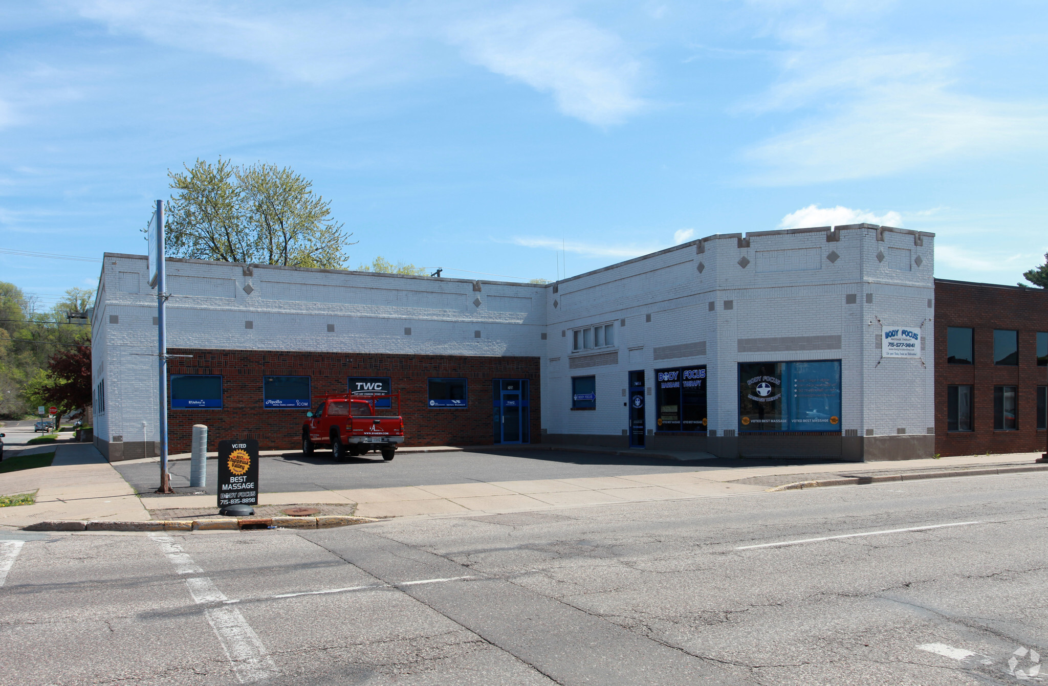 705 S Barstow St, Eau Claire, WI for Rent
