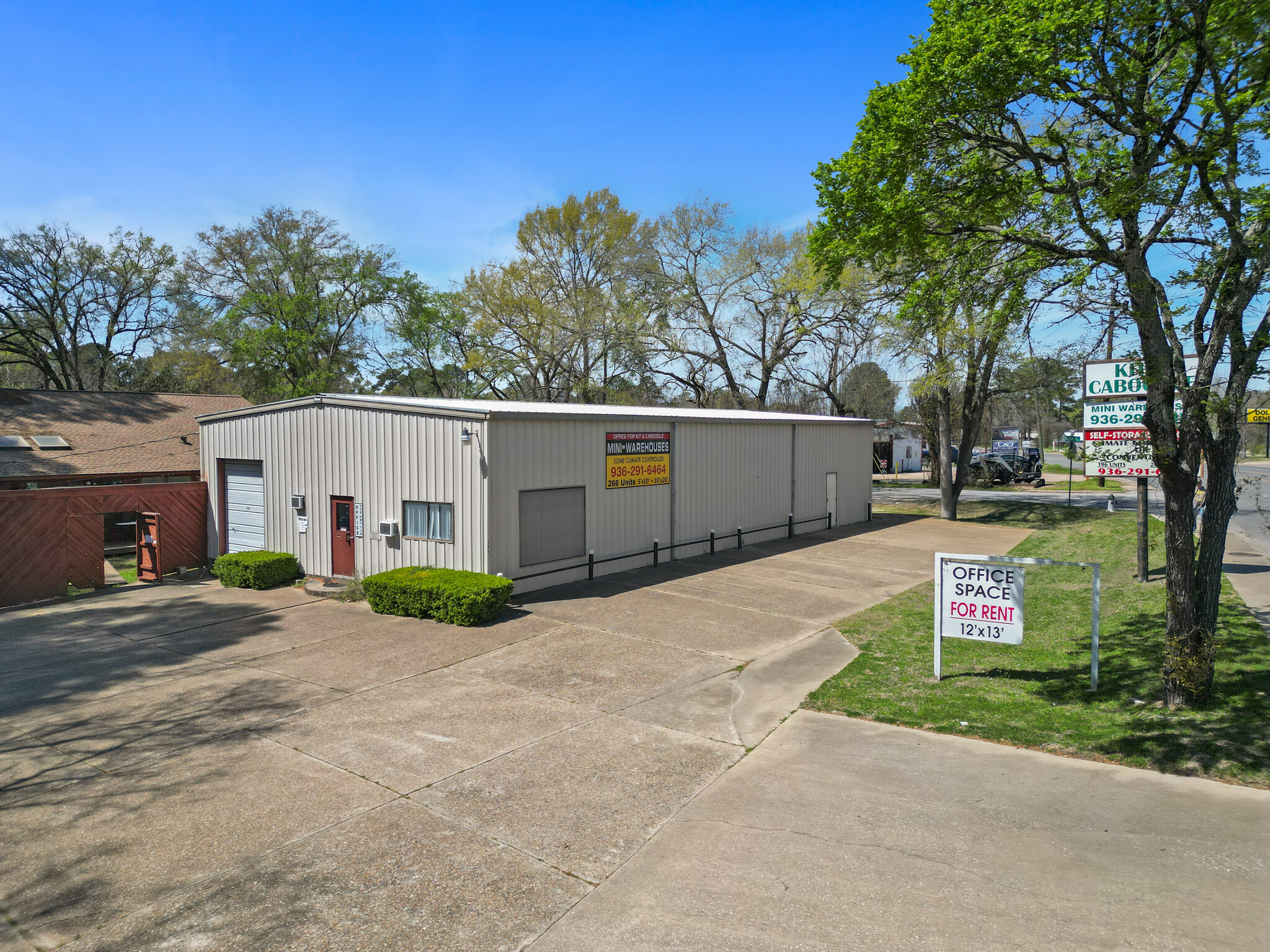 209 State Highway 75 N, Huntsville, TX for Rent