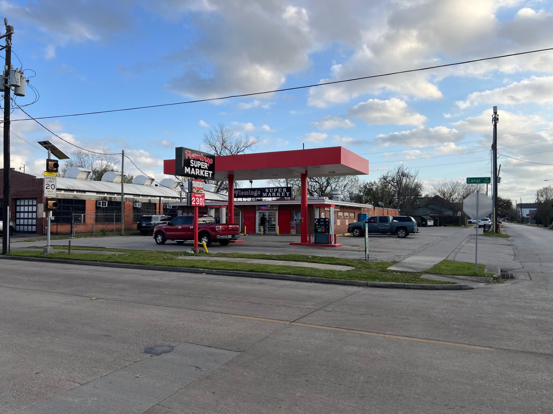 5202 Canal St, Houston, TX for Sale