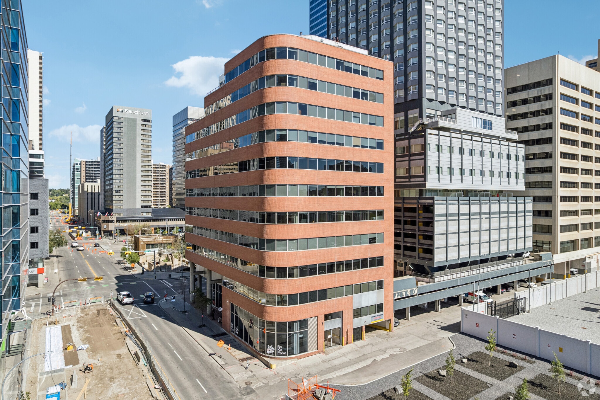 855 8th Ave SW, Calgary, AB for Rent